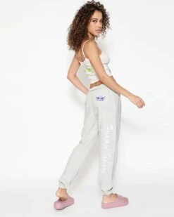 BOYS LIE X Perpetual Feelings V2 Sweatpants -Boys Lie Couture 4O7A0400 d9f31598 e1fd 4417 bf51 84df3a078617