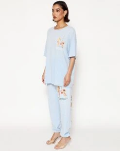 BOYS LIE X Kindling Boyfriend Tee -Boys Lie Couture 4O7A0752 94a6c7ce 0845 42f2 af90 69d7395b2849